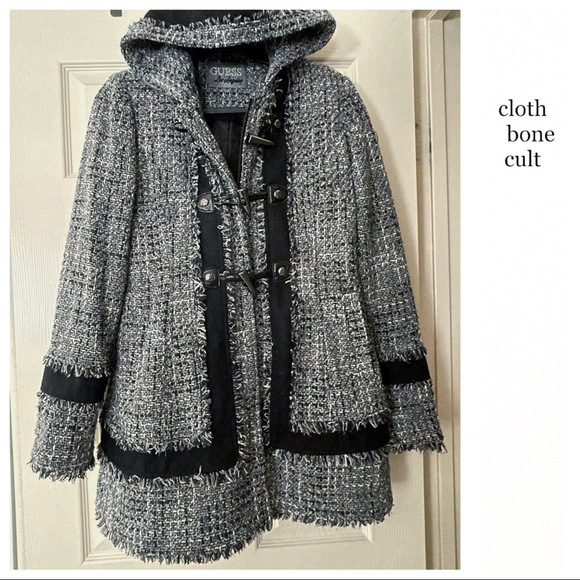 GUESS Woven Black & White Hooded COAT (EUC) - Picture 2 of 16